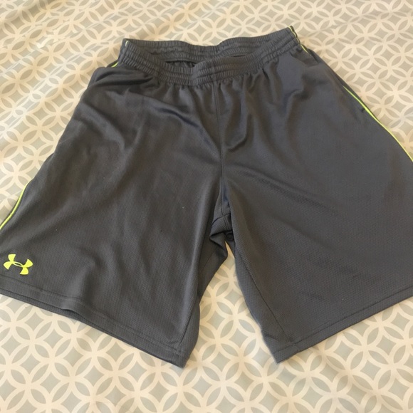 under armour mens gym shorts